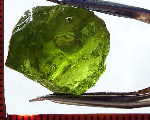 Peridot -  Chinese/Afghanistan - 21.07 cts - Ref. PR-37