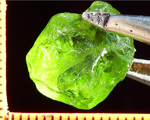 Peridot – China/Afghanistan – 14.68 cts - Ref. PR-57
