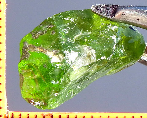 Peridot – China/Afghanistan – 16.58 cts - Ref. PR-64